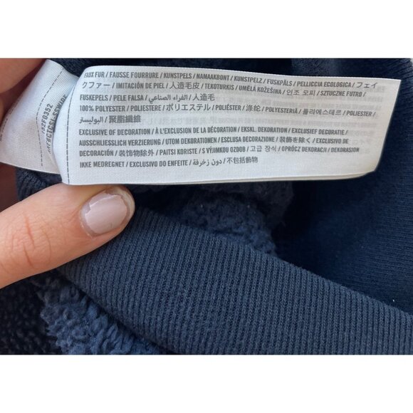 Abercrombie & Fitch Womens Graphic Crewneck Sweatshirt Size M Navy Preppy Y2K - Picture 6 of 7